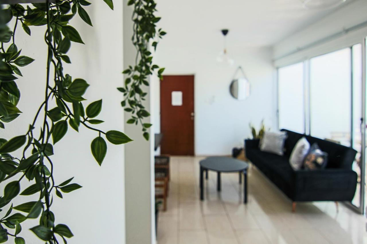 Appartement Phaedrus Living: Seaside Luxury Flat Lighthouse 62 à Paphos Extérieur photo