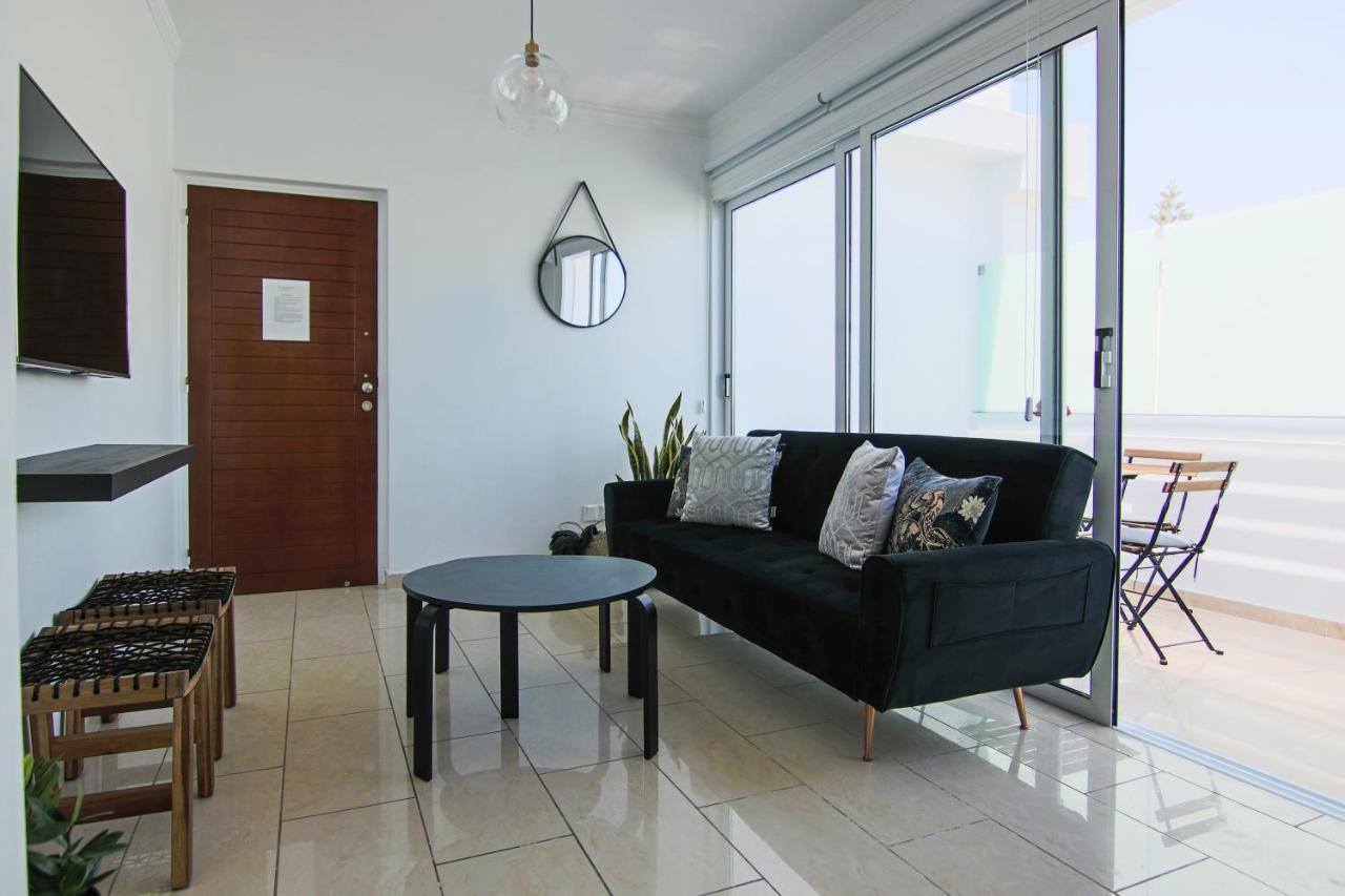 Appartement Phaedrus Living: Seaside Luxury Flat Lighthouse 62 à Paphos Extérieur photo