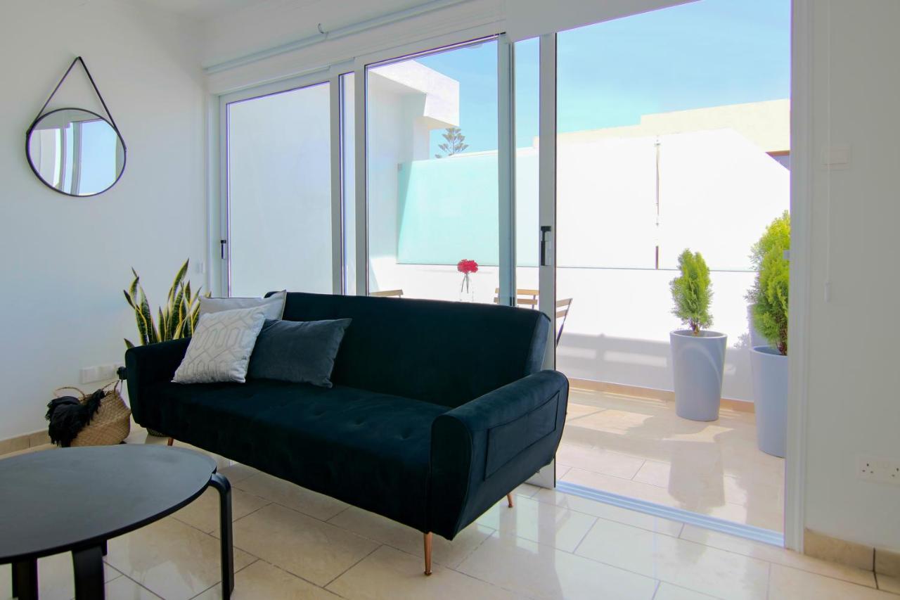 Appartement Phaedrus Living: Seaside Luxury Flat Lighthouse 62 à Paphos Extérieur photo