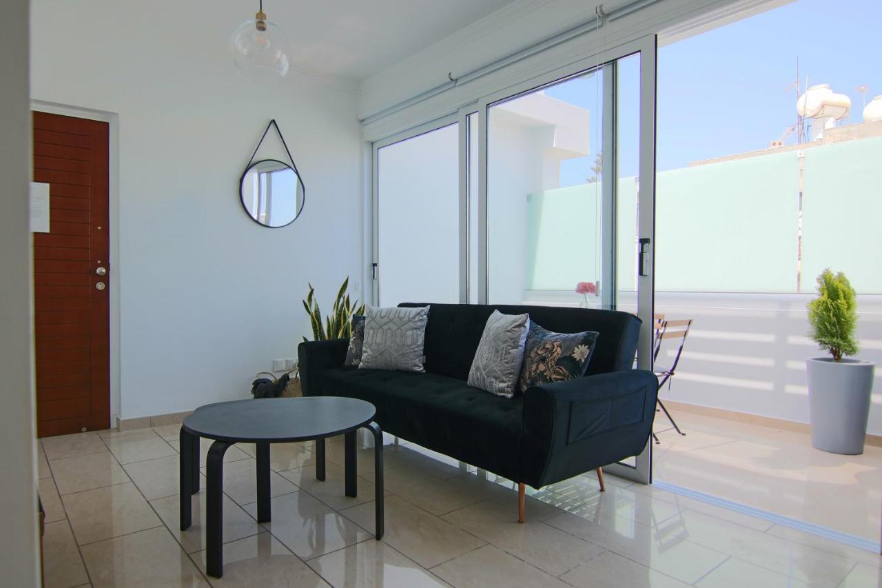 Appartement Phaedrus Living: Seaside Luxury Flat Lighthouse 62 à Paphos Extérieur photo