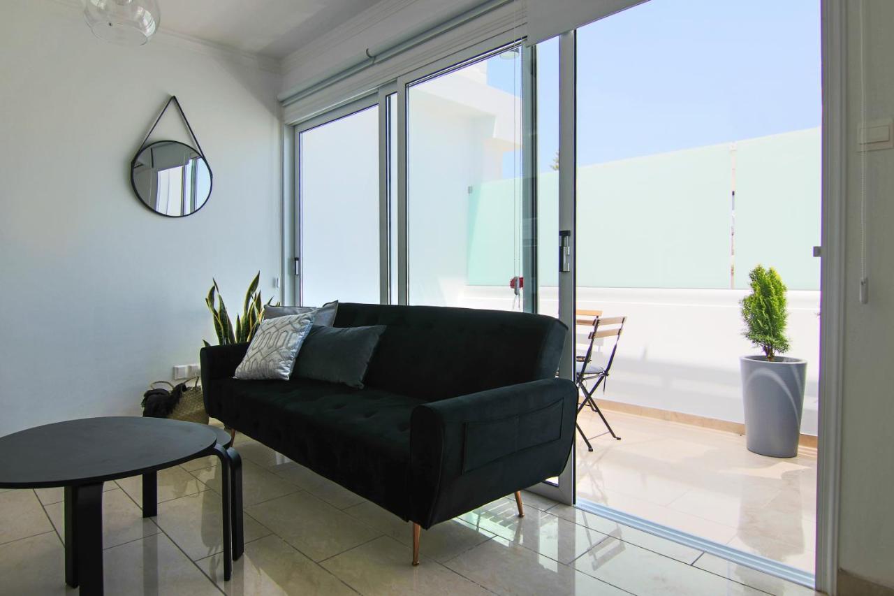 Appartement Phaedrus Living: Seaside Luxury Flat Lighthouse 62 à Paphos Extérieur photo